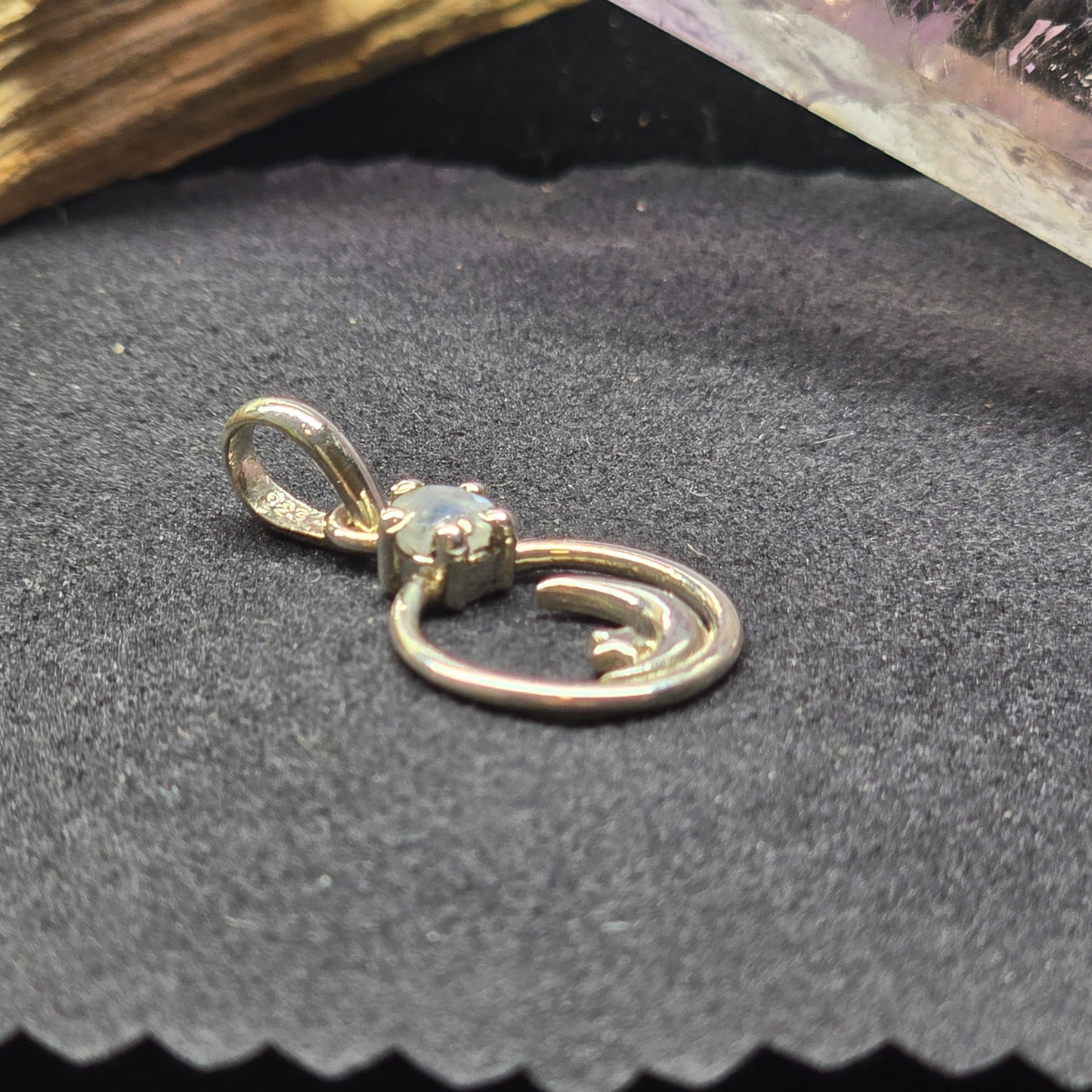 Moon & Star Moonstone Pendant | Sterling Silver (s925)