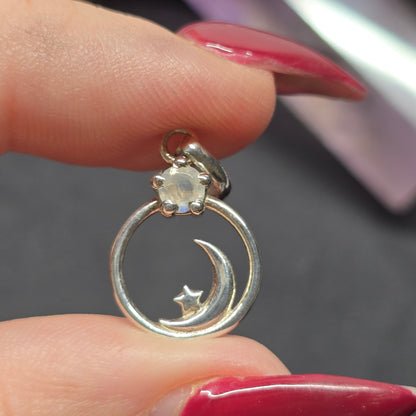 Moon & Star Moonstone Pendant | Sterling Silver (s925)