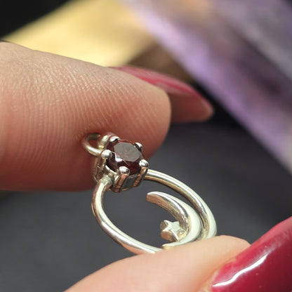 Moon & Star Garnet Pendant | Sterling Silver (s925)