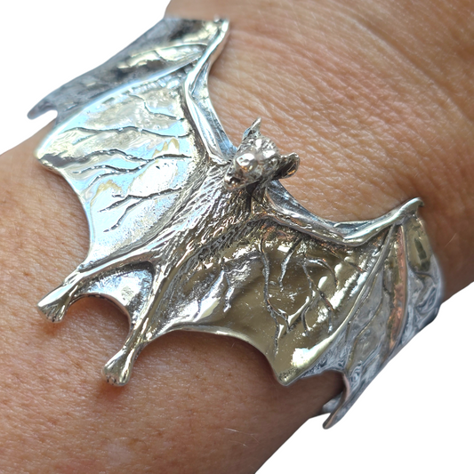 Beautiful Sterling Silver s925 Bat Cuff Bracelet