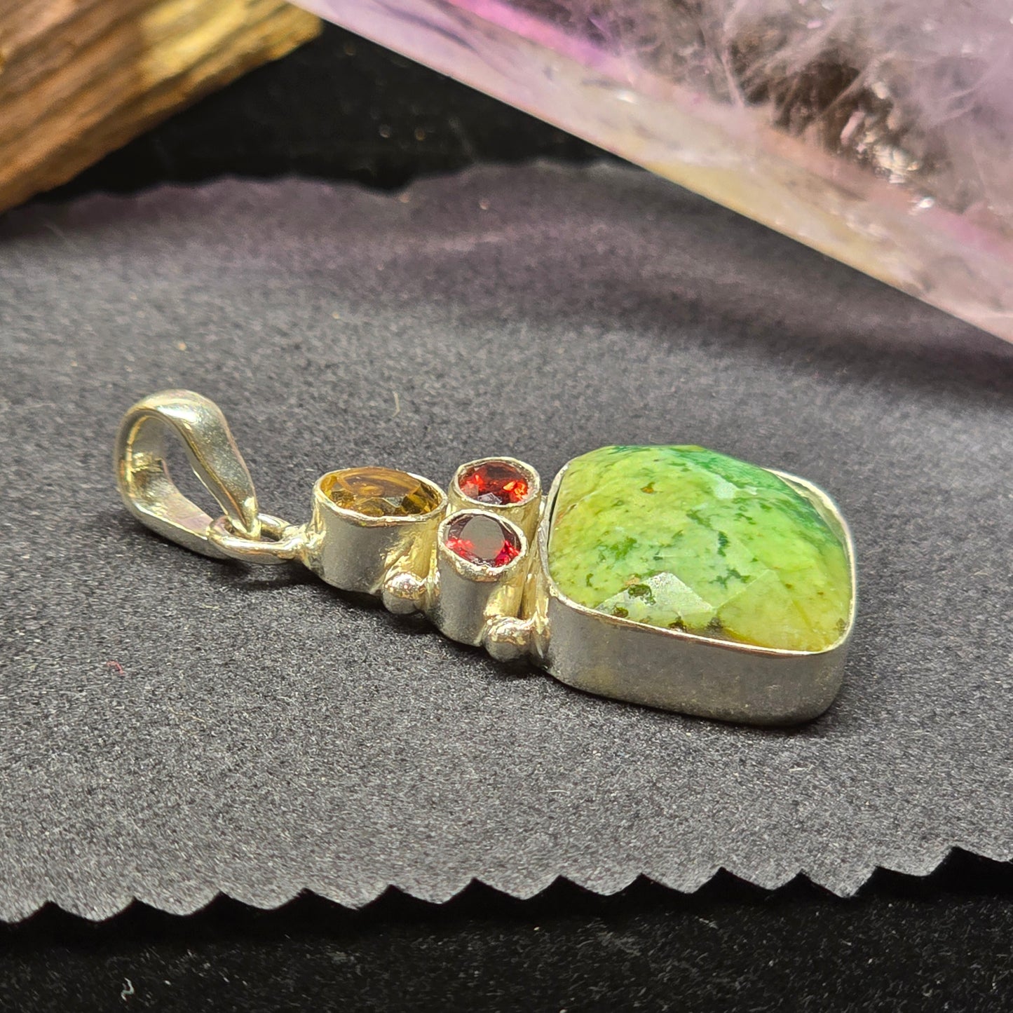 Moss Plume Agate, Garnet & Citrine Pendant | Alloy Setting
