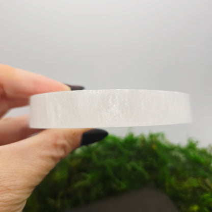 Selenite Meditating Figure Decorative Plate (4")