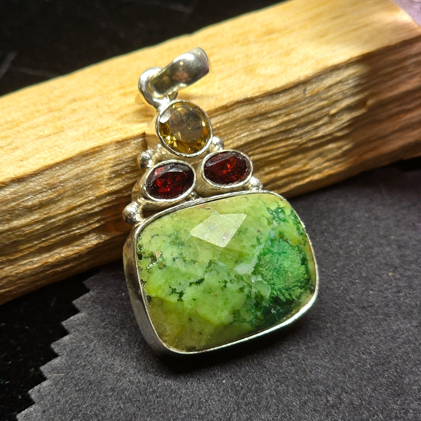 Moss Plume Agate, Garnet & Citrine Pendant | Alloy Setting