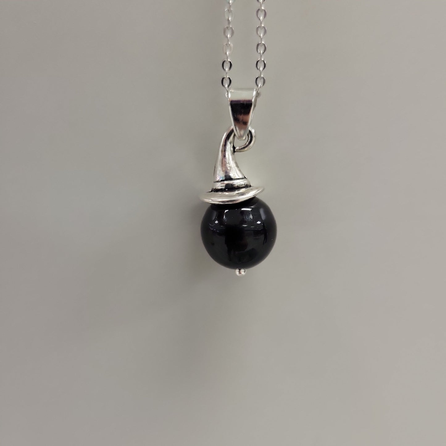 Witch Hat & Mini Sphere w/Silver chain