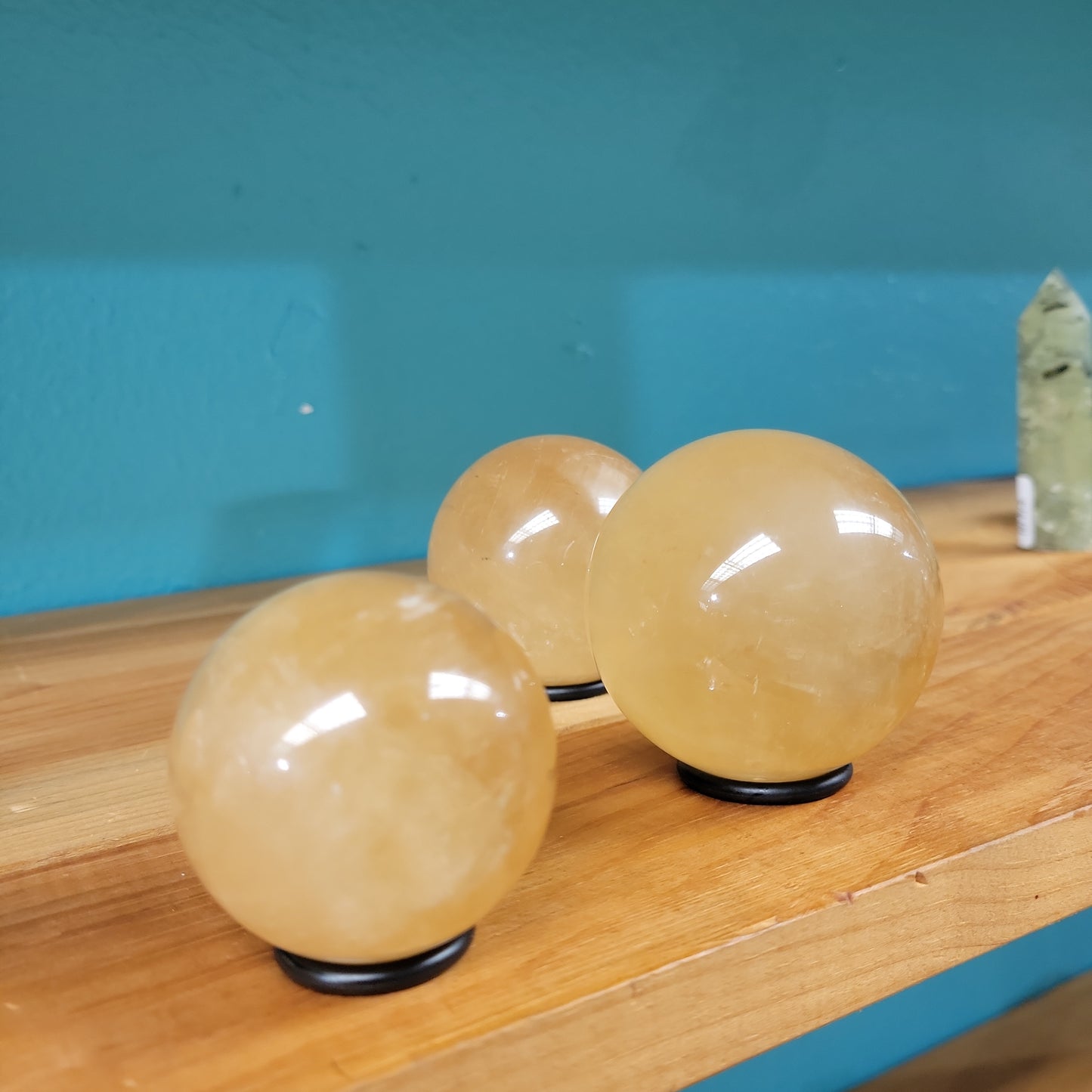Calcite Honey Spheres