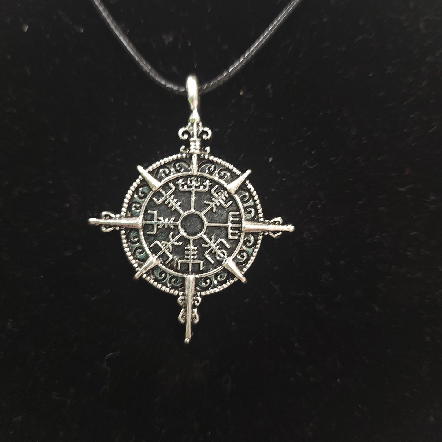 Nordic Viking Compass Pendant Necklace